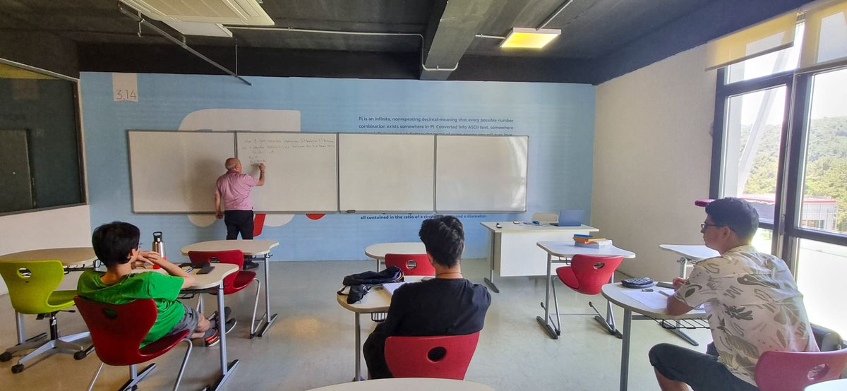 Matematik alanında TÜBİTAK bilim olimpiyatlarında 2. aşama sınavına hazırlanan öğrencilerimiz  yaz kampımızda çalışmalarına devam ediyor.

✍️ Değerli hocamız Prof. Dr. Refail Alizade'ye destekleri için teşekkür ederiz.