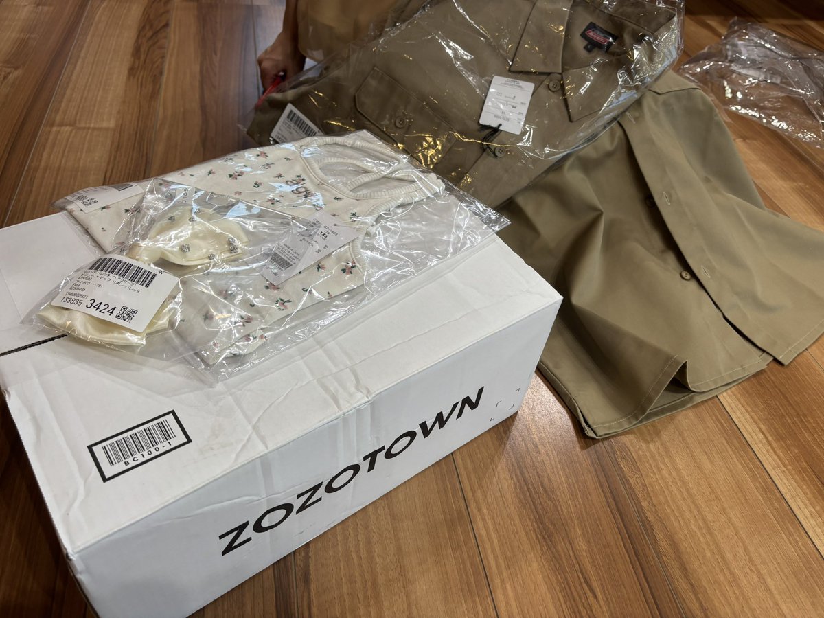 #ZOZOSALE箱CP
#zozoweek箱cp
#ZOZOTOWN 
初白箱
毎月ZOZO買ってるよーな気がするけど初めて‼️