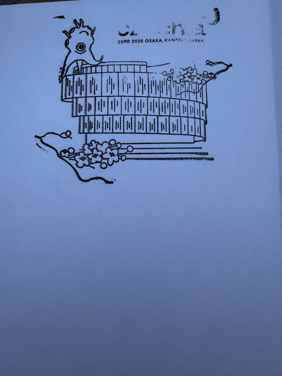 綺麗に押せなかったけどチェコパビリオンのレネめっちゃ可愛いねぇ