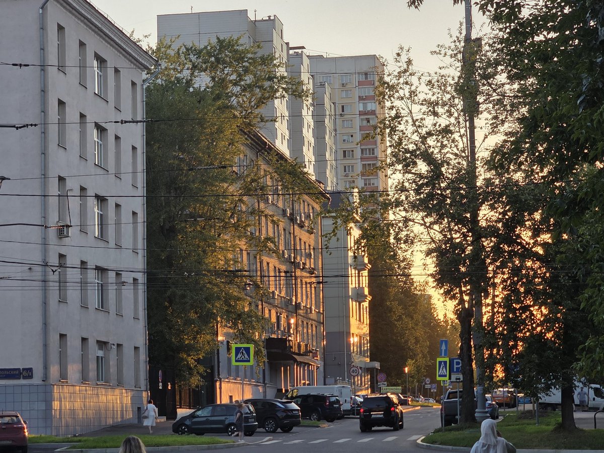 AKantemirov's tweet image. A few more pics from the trip.
Finally got my VPN back up and running, so I can log back in to say everything's okay. Got another two weeks before I get back into 3D.
P.S. my SSD died for good. Tried extracting data with the best lab here and same results. Going to need to…