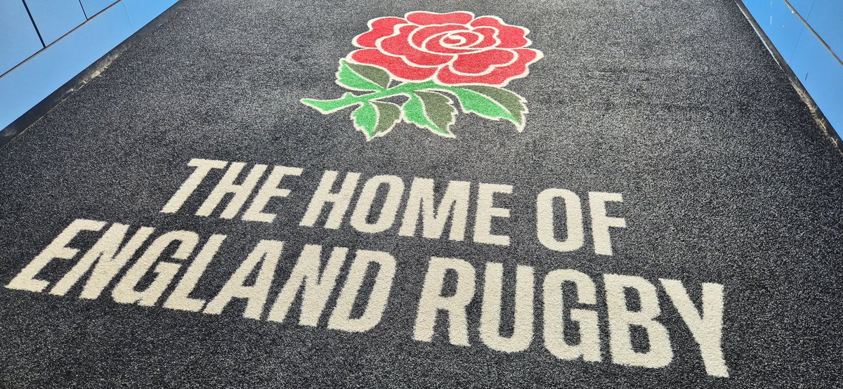 PDFranky's tweet image. TPD Obi is resting up this weekend in preparation for his final week of assessments. This week, we got the privilege of training @AllianzStadium #thehomeofrugby #policedog #labrador #explodog