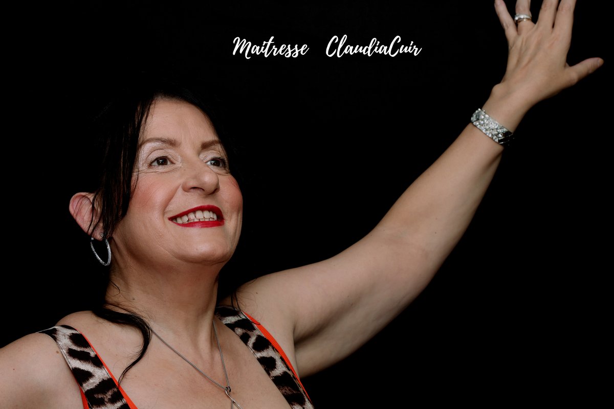 Maitresse ClaudiaCuir (@claudiacuir) on Twitter photo 