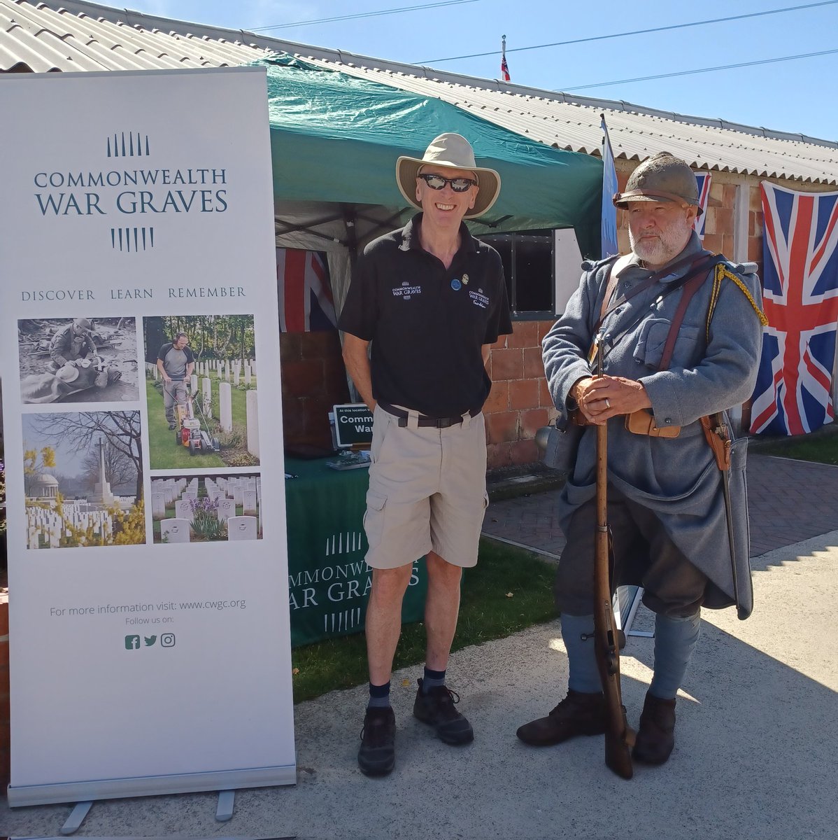 ElizbethjmSmith's tweet image. We're at @edencamp for the #WW1 weekend. There's sun for those who like it and lots of shade for those who don't! Do come and see us at the @CWGC stand.