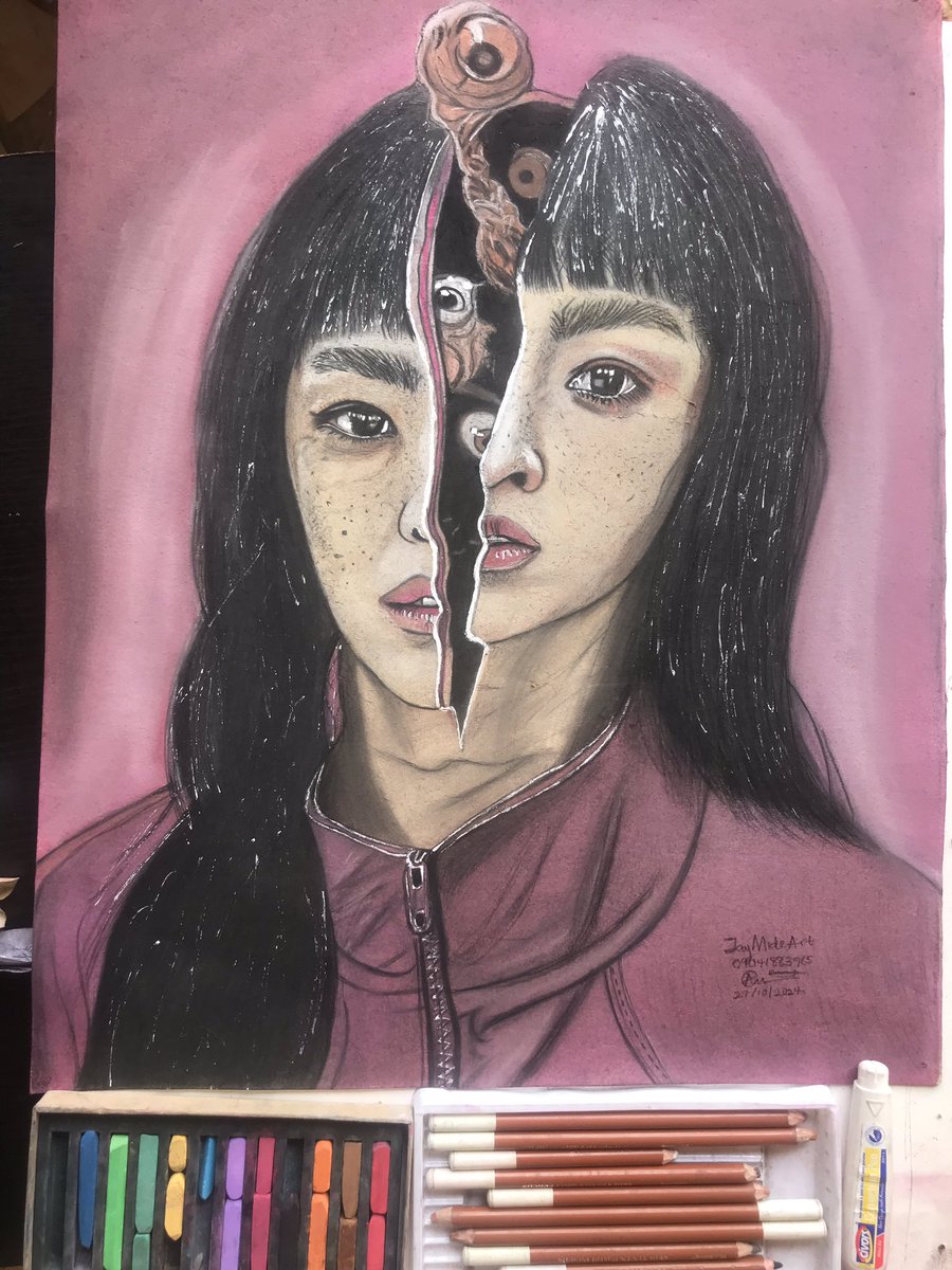 jaymide4's tweet photo. Art vs Artist 👩‍🎨 
Do you know a like and repost from you can make my art go viral https://t.co/DZlcQHV7gC