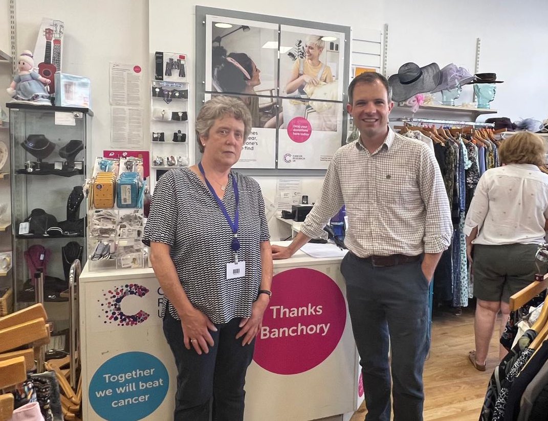 🎉 Celebrating over 10 years on Banchory High Street and over £1 million raised for an amazing cause!
🙌 Great to pop into Cancer Resarch in Banchory to congratulate them and see the amazing work they are doing!
