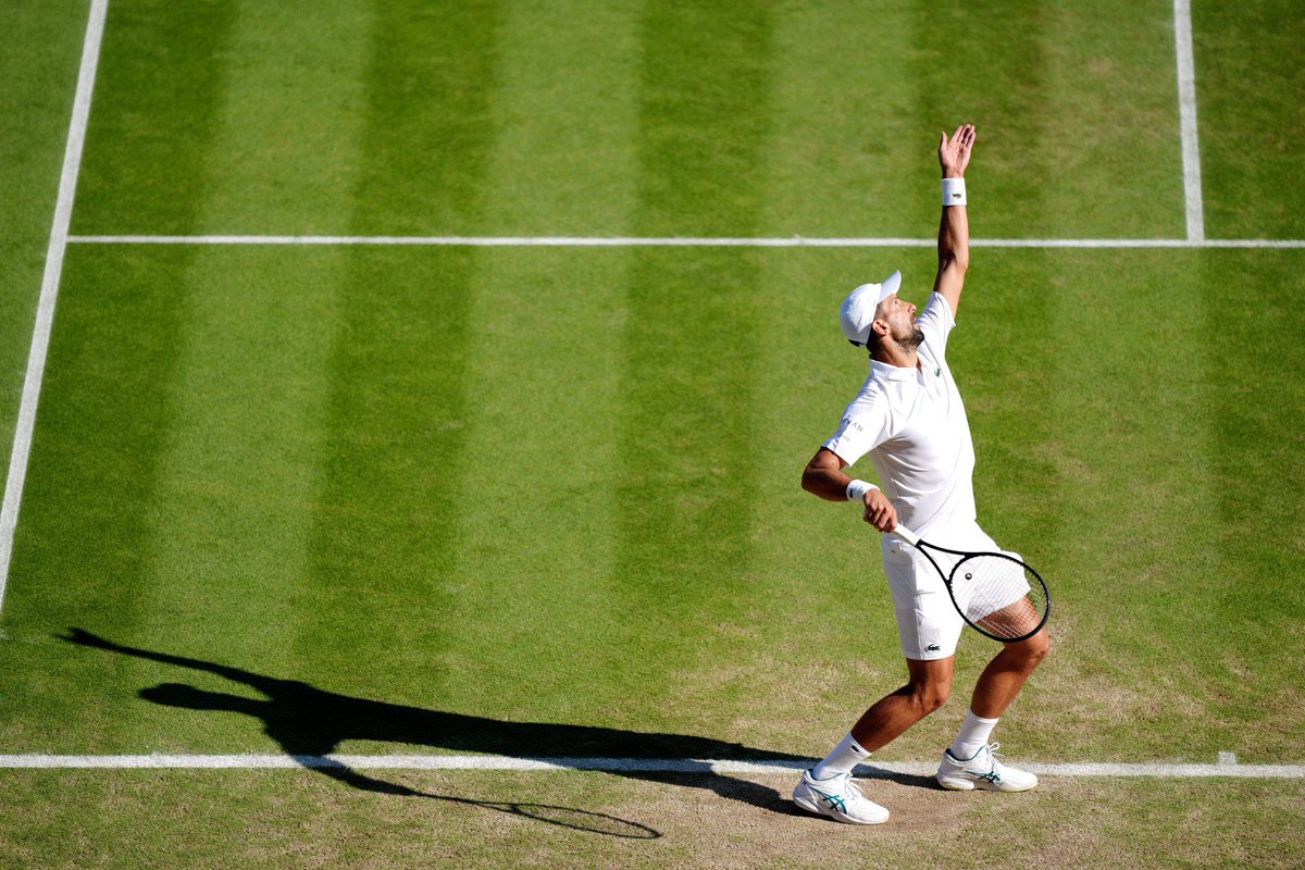 “Umarım bu, Merkez Kort’taki son maçım değildir. #Wimbledon  kariyerimi bugün bitirmeyi düşünmüyorum. Kesinlikle en az bir kez daha dönmeyi planlıyorum.”

Novak Djokovic 💬