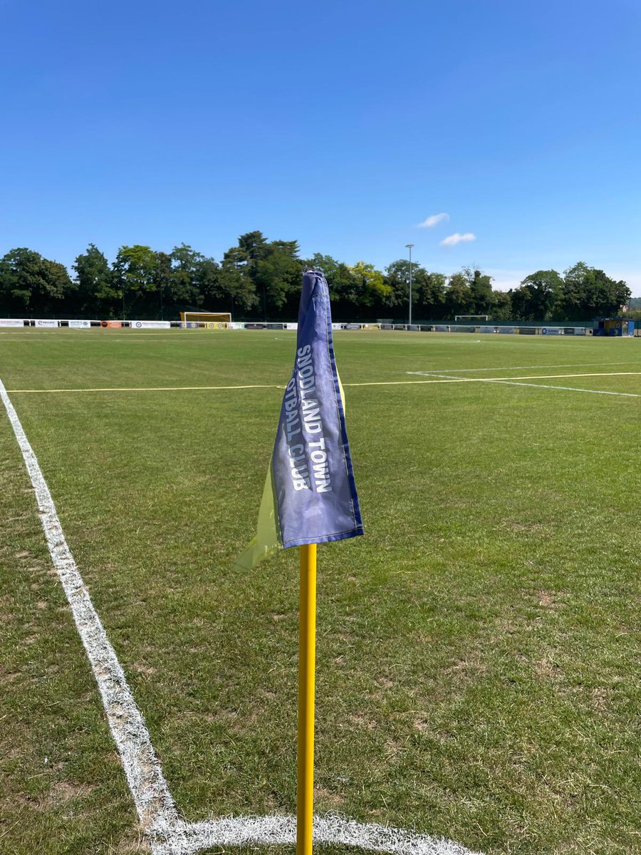 Snodland Town FC (@snodlandtownfc) on Twitter photo Snodland Town would like to thank to all the helpers who have made the pitch look this good ahead of the 25/26 season! ⚽️
We are looking forward to welcoming those back at the G.I Landscapes Stadium this afternoon as we face <a href="/FElmstead/">FC Elmstead</a> in a pre season friendly!
#UTT 🟡🔵 Snodland Town would like to thank to all the helpers who have made the pitch look this good ahead of the 25/26 season! ⚽️
We are looking forward to welcoming those back at the G.I Landscapes Stadium this afternoon as we face <a href="/FElmstead/">FC Elmstead</a> in a pre season friendly!
#UTT 🟡🔵