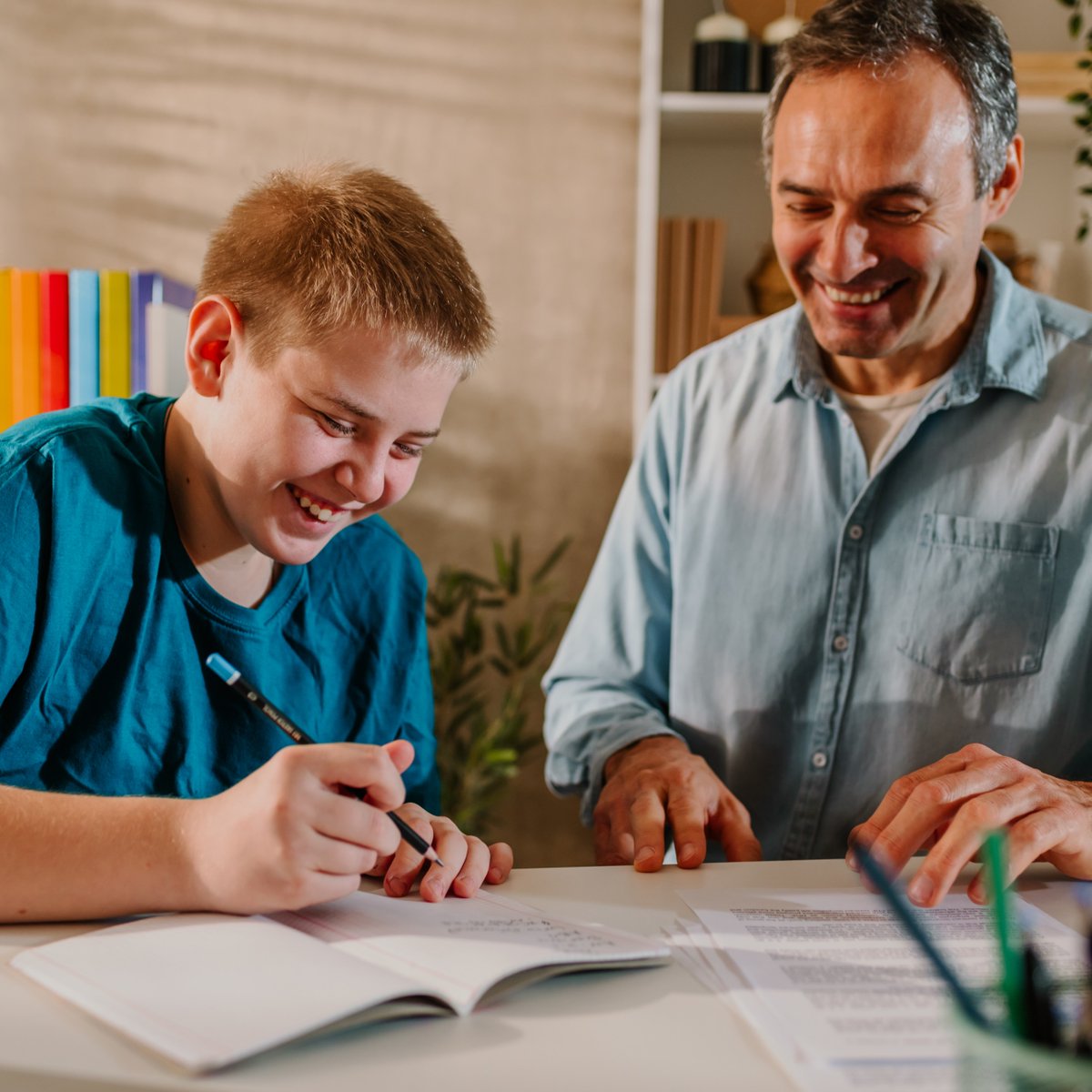 Ydy’ch dysgwr cartref yn meddwl am eu camau nesaf?🤔

Os ydy'ch plentyn yn barod i wneud y cam nesaf o ddysgu gartref i'r coleg neu gyflogaeth, mae gennym ystod o offer ac adnoddau a all eu helpu a'u cefnogi.

Dysgwch fwy yn gyrfacymru.llyw.cymru/rhieni/eich-pl…