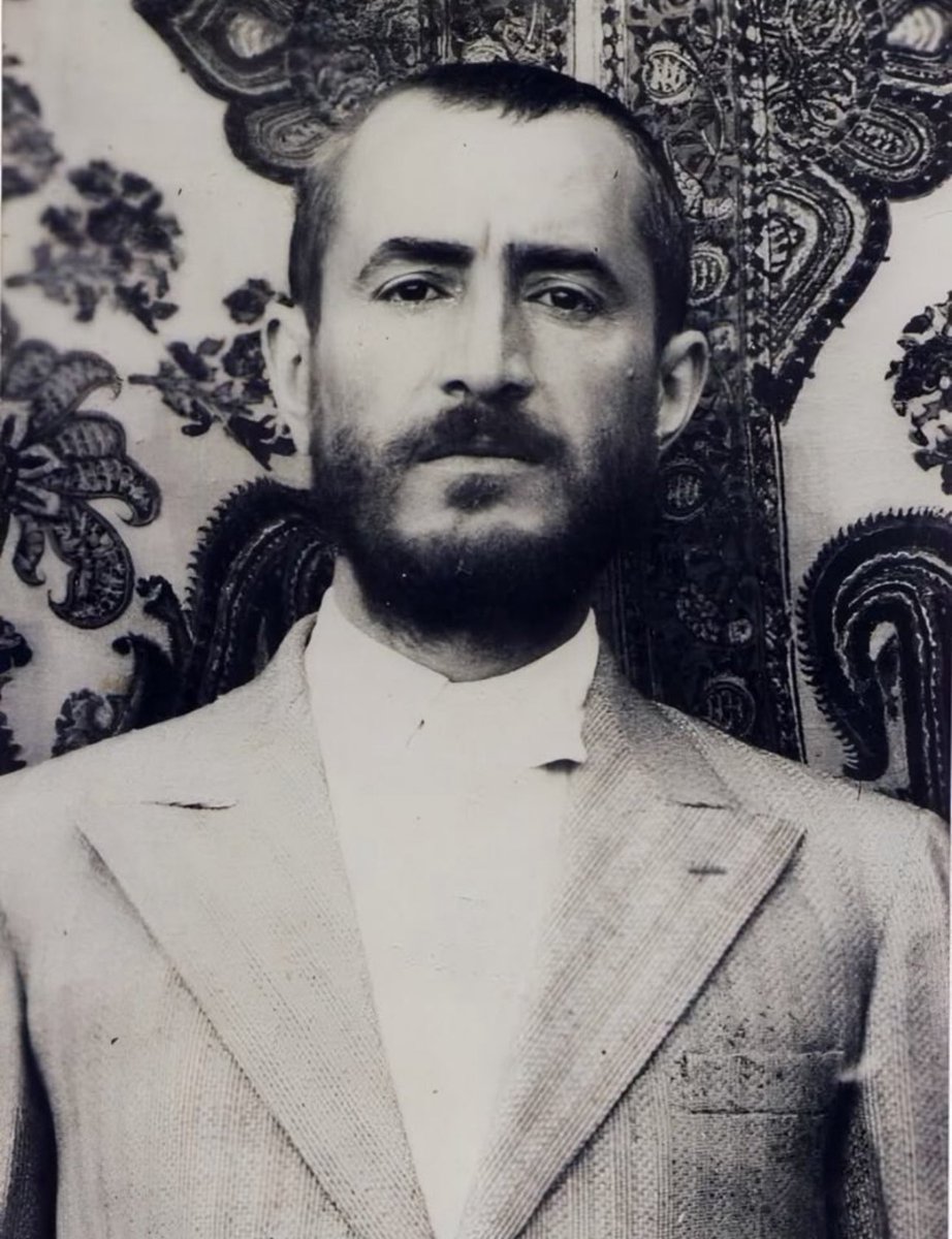ayhanerkmenn's tweet photo. Mala Muze û Çanda Qazî Mihemed
Li Dîgora Qersê vedibe.
Nivîskar, Parêzer û Mebûsê Berîn Birêz Mahmut Alinak di gundê mevrekê de bi hewildanên xwe vê xizmeta pîroz diyarî gelê Kurd dike. 
Nebiyê Pêşewa Qazî Mihemed birêz Kawa Qazî yê jî tevlî merasîma vekirinê be.
Muzexane yê  sibê ango 
di 13.07.2025an de 
saet 13:00 an de bê vekirin.
@mahmutalinak #qazîmihemed #pêşewa #muzexane