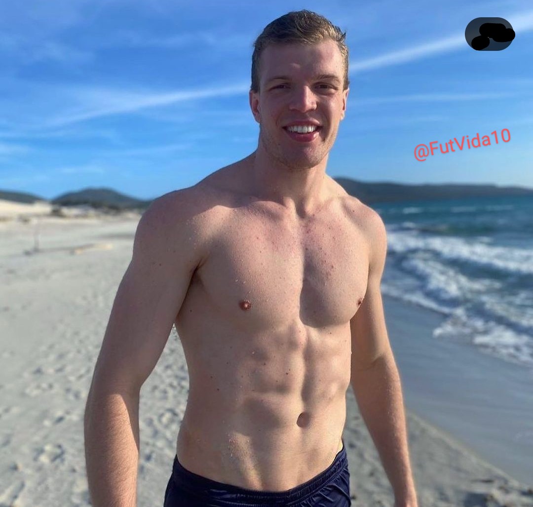 FutVida10's tweet photo. Que delícia é o central GUILHERME RECH, tem um corpão. 

🏐🏐🏐💗💗💗

#Volei #Volleyball #Gostoso #Principe #GUILHERMERECHFV #Lindo #Charmoso #GuilhermeFV #NordeVolei https://t.co/SYQNCONGPX