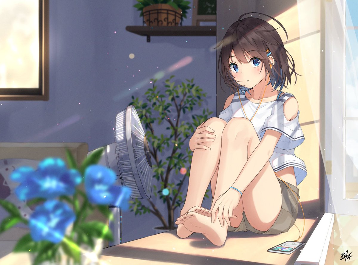 mikoillust's tweet image. 🎧