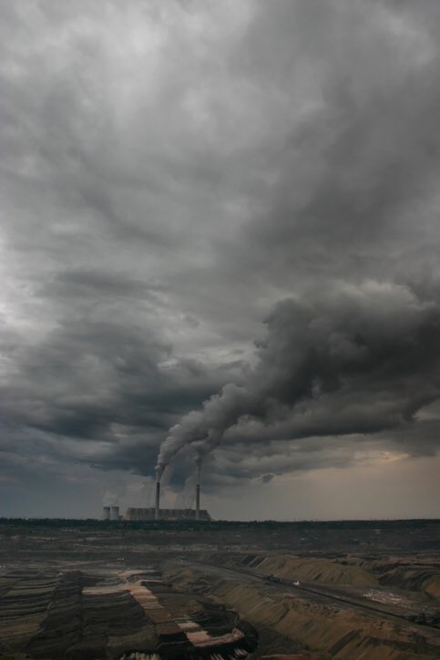SkyMadrasah's tweet photo. The most severe weather conditions in weather manipulation are caused by dense clouds released from power plants.
Resaerch #WorldControl https://t.co/VsFUVnugbb