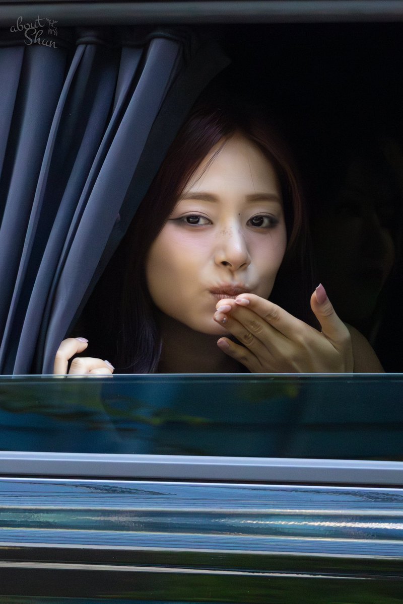 thinkaboutshun's tweet image. 250712 ππ
#TWICE #νΈμμ΄μ€
#TZUYU #μ―μ #εη #γγ¦γ£