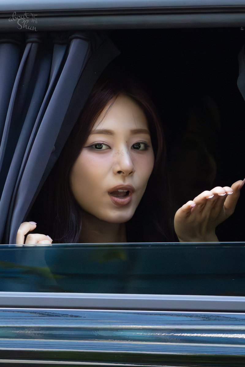 thinkaboutshun's tweet image. 250712 ππ
#TWICE #νΈμμ΄μ€
#TZUYU #μ―μ #εη #γγ¦γ£