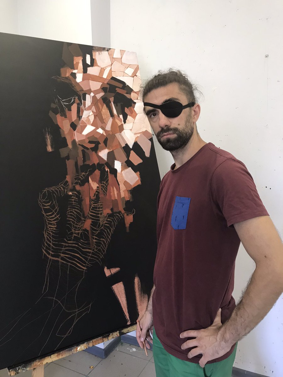 al_rumart's tweet image. Me and my art 🏴‍☠️