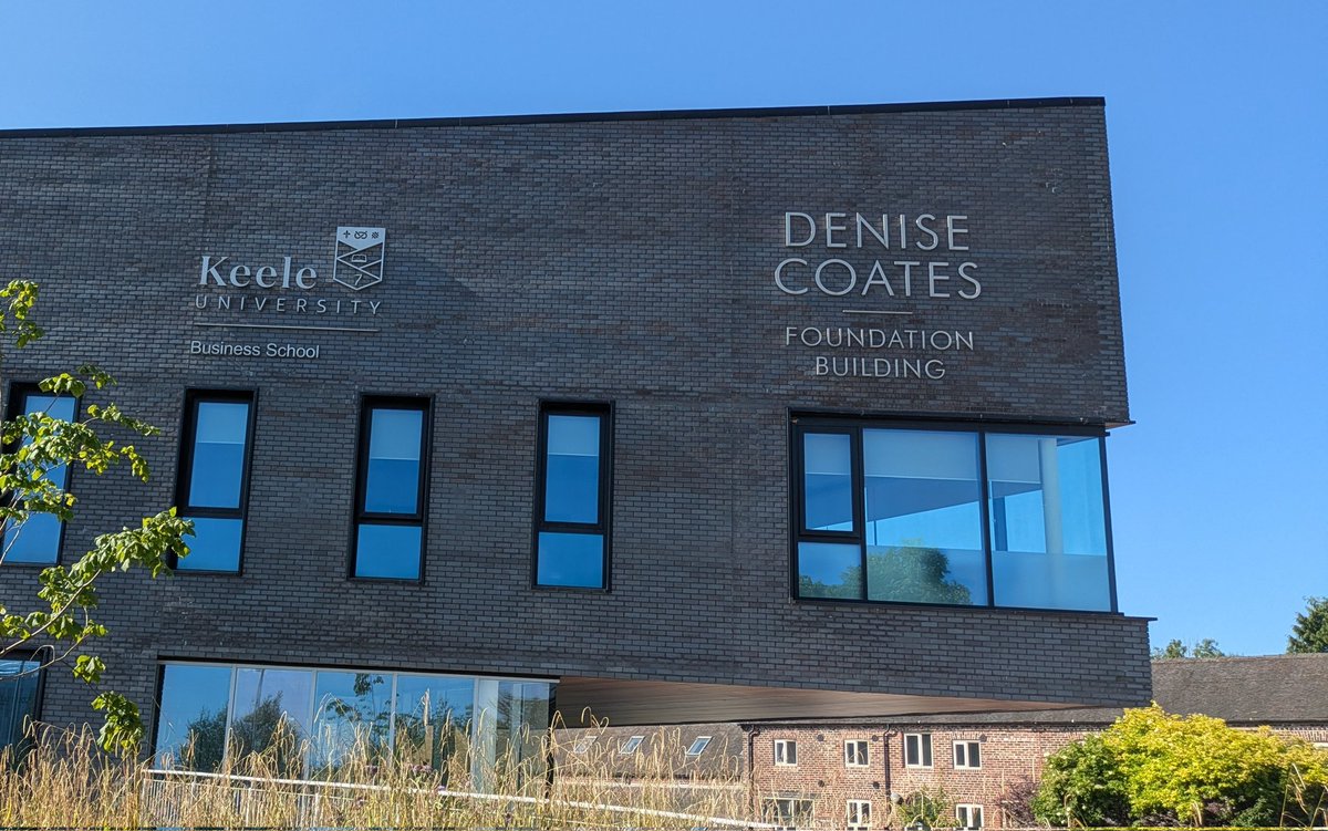 Laura Davies tweet media