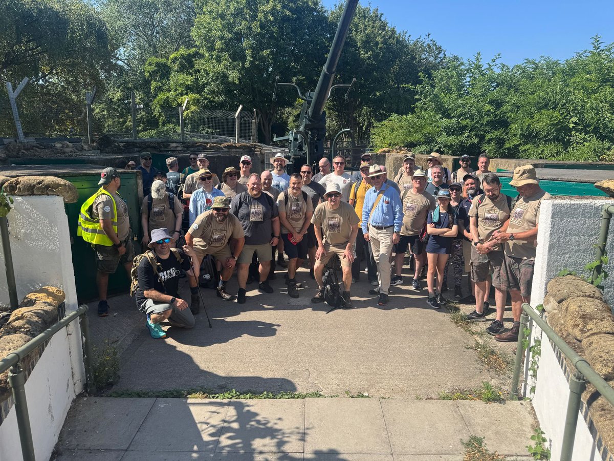 WHW Cambridge IC (also on Bluesky) (@whw_cambridgeic) on Twitter photo Members of 12 Group are helping our friends at 11 Group <a href="/TheLondonIC1/">The London IC</a> with a 20 mile hike across London with <a href="/almurray/">Al Murray 🇺🇦</a> raising much needed funds for <a href="/FinleysTouch/">Finleys Touch 💚</a>
Please contribute if you can.
justgiving.com/page/sunraymar… Members of 12 Group are helping our friends at 11 Group <a href="/TheLondonIC1/">The London IC</a> with a 20 mile hike across London with <a href="/almurray/">Al Murray 🇺🇦</a> raising much needed funds for <a href="/FinleysTouch/">Finleys Touch 💚</a>
Please contribute if you can.
justgiving.com/page/sunraymar…