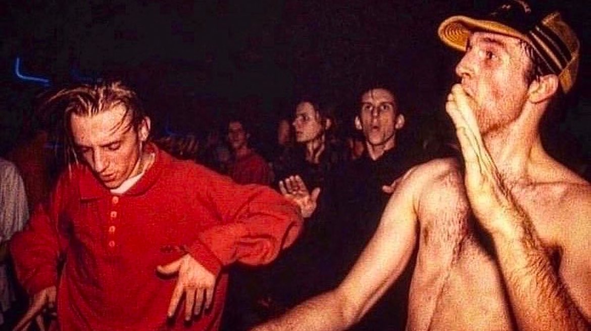 DavisArchive's tweet image. #saturday ‘turning the heat up’ 🔥 these two proper #hardatit 😊😊 DIY Datura Rave Marcus Garvey Centre Nottingham 1991 #rave #diy #housemusic #youthculture