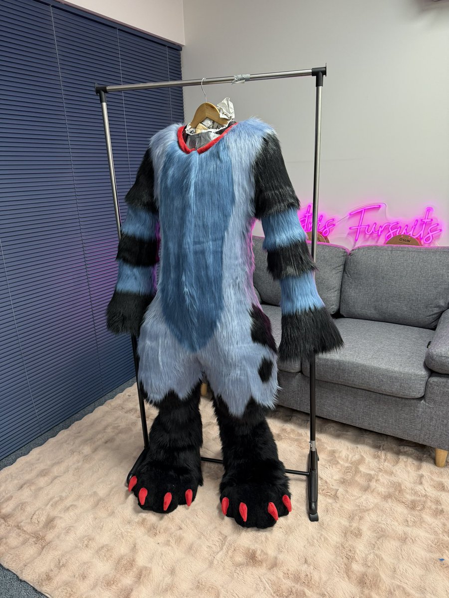 Astris_Fursuits's tweet image. Another bodysuit complete for @Jollipay of their character Temperance!
ππ©΅β€οΈπ€