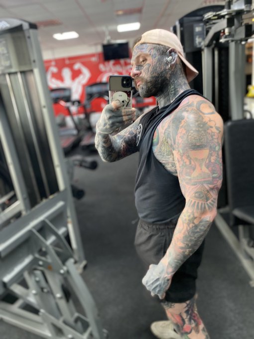 Watch EVERGREEN🌲's leaked NSFW photo on TwXstars