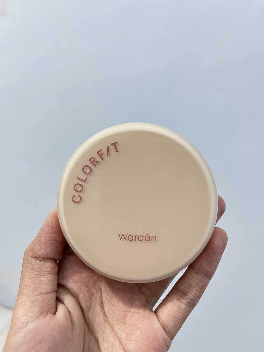 xry0000's tweet photo. wts wardah colorfit perfect glow cushion shade 22N light ivory, cumaa aku pake 2x exp 2028

dijual karena salah shade, dijamin masi mulus &amp; masi banyak bgt isinya

🏷️69.000 https://t.co/axUB5c374y