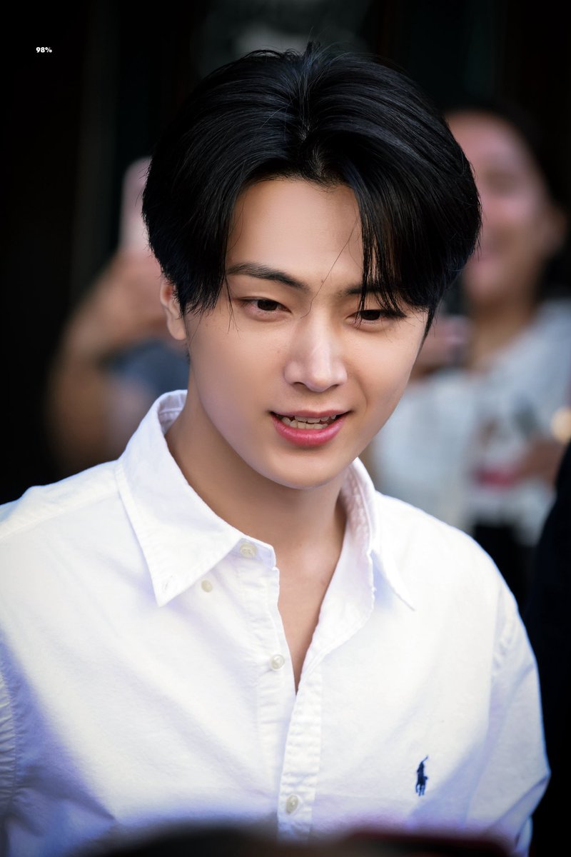 𝟗𝟖% tweet media