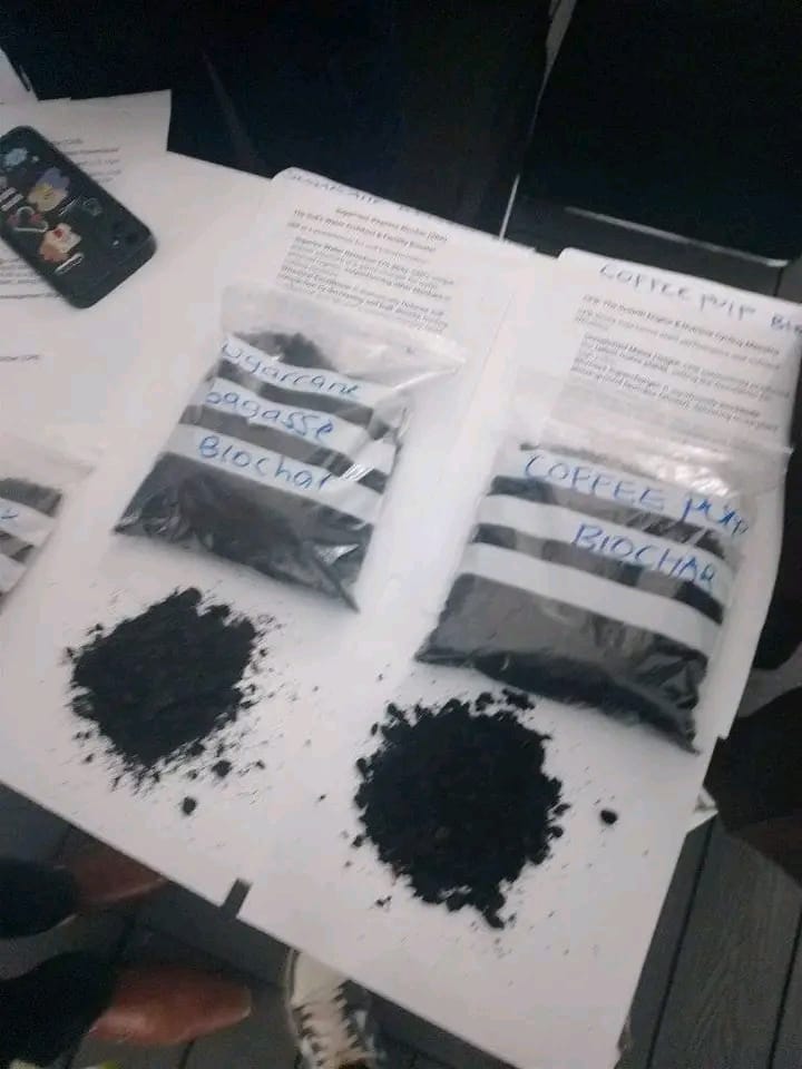 Agrisolution20's tweet photo. Boost your harvests with Biochar!  Healthy soil, increased yields, and reduced fertilizer needs.  Get the best from your land.

Biochar, a charcoal-like material produced from sustainable biomass pyrolysis, enhances soil health dramatically. https://t.co/ndXqr1WwAd