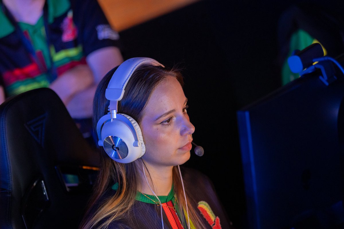 Zana 🦦 tweet media