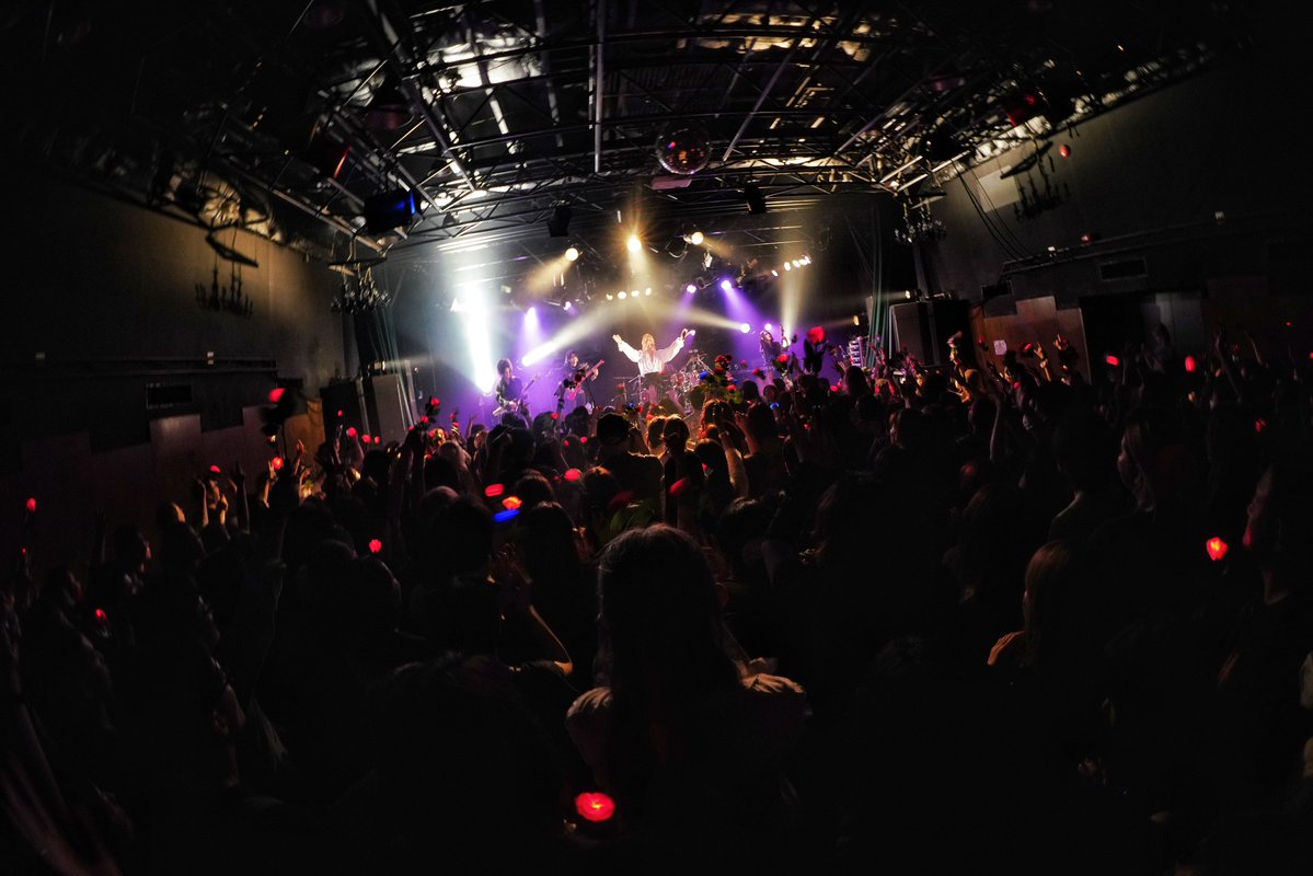 KamijoOfficial's tweet image. #KAMIJO PREMIUM TOUR 2025 -MASTERPIECE- DAY I「LA REINE」
ファイナル公演
2025年7月12日(土) 
ESAKA MUSE
ご来場ありがとうございました。

明日は同じくESAKA MUSE
DAY Ⅱ「LE ROI」でお会いしましょう。