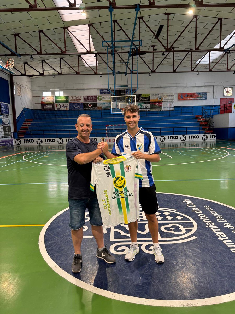 RENOVACIONES‼️

Comenzamos las renovaciones con tres pilares fundamentales para el equipo. Seguimos apostando por jugadores canteranos para llevar este club a donde se merece. 

Alex Jiménez, Javi Sánchez y Alex Colorado 🤝🏻

A por todas👏🏻✍🏻‼️

🖤💛