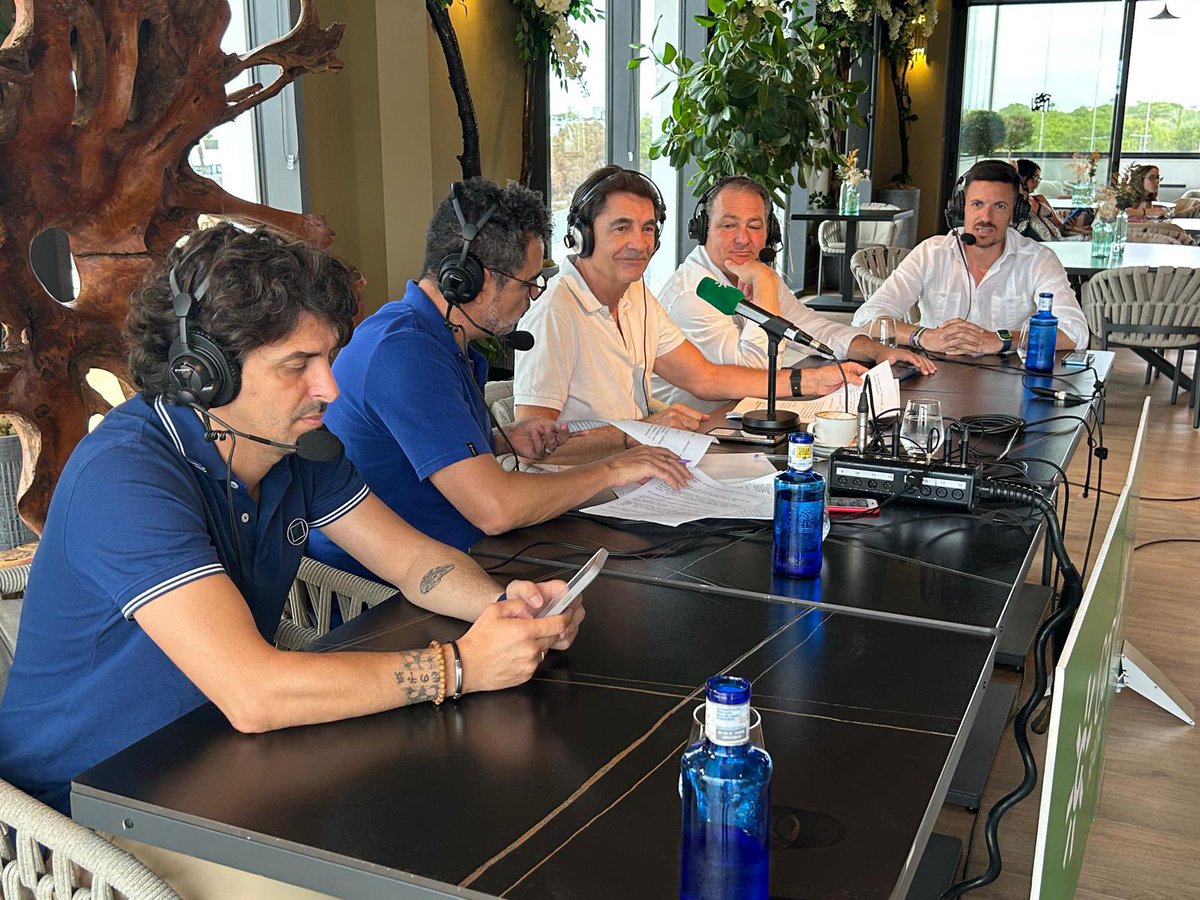 🎙️ La #provincia de Huelva, gran protagonista en #DíasDeVerano de <a href="/canalsur/">CanalSur</a> .
🗣️ <a href="/toscanodavid/">David Toscano</a> desgranó las bondades de una provincia de la que “mostramos lo que somos”: mucho que ofrecer y capaz de sorprender de verdad
🌄 Historia, cultura, alma… Gracias <a href="/canalsur/">CanalSur</a>