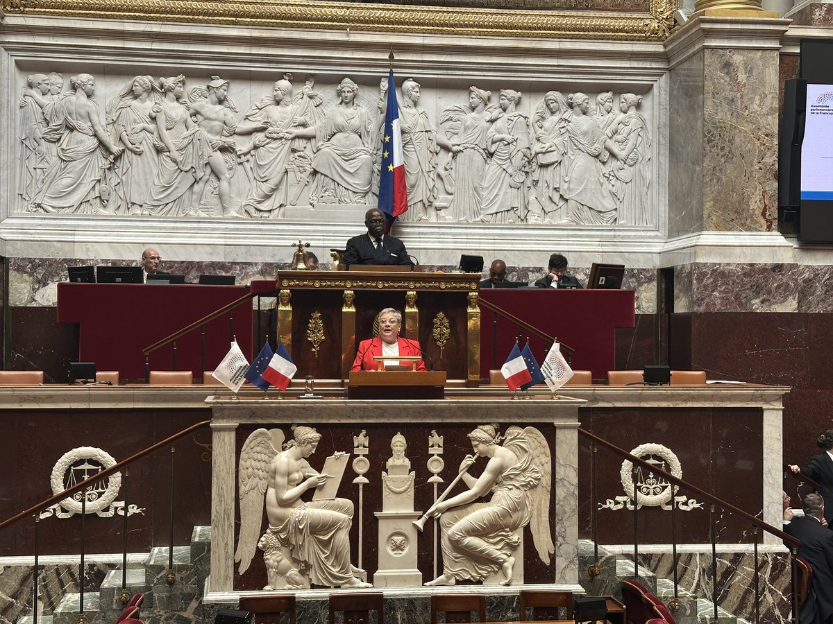 La #50eSession continue avec  la présentation du rapport de notre déléguée régionale de l’ARAM,  <a href="/FrancineLandry/">Francine Landry</a> -MLA Nouveau-Brunswick- lors de la plénière de l’#APF50. 
#ParlementsFrancophones