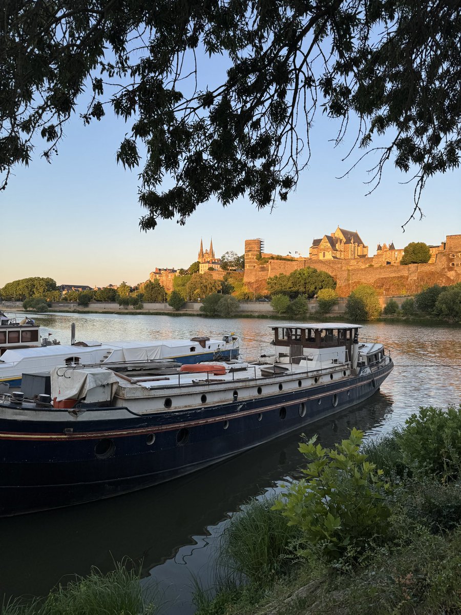 Petite carte postale d’été depuis #Angers #visitangers