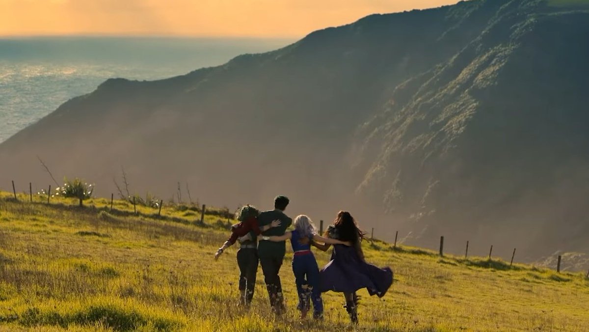 I’m not ready to let them go.
They made me laugh, cry, feel alive.
Every line hit, every silence said everything.
Now it’s over, and there’s this emptiness.
Fictional, yet so real.
I’ll carry them, in quotes, in memories, in this lump in my throat.🩷💚🎬
#ZOMBIES4