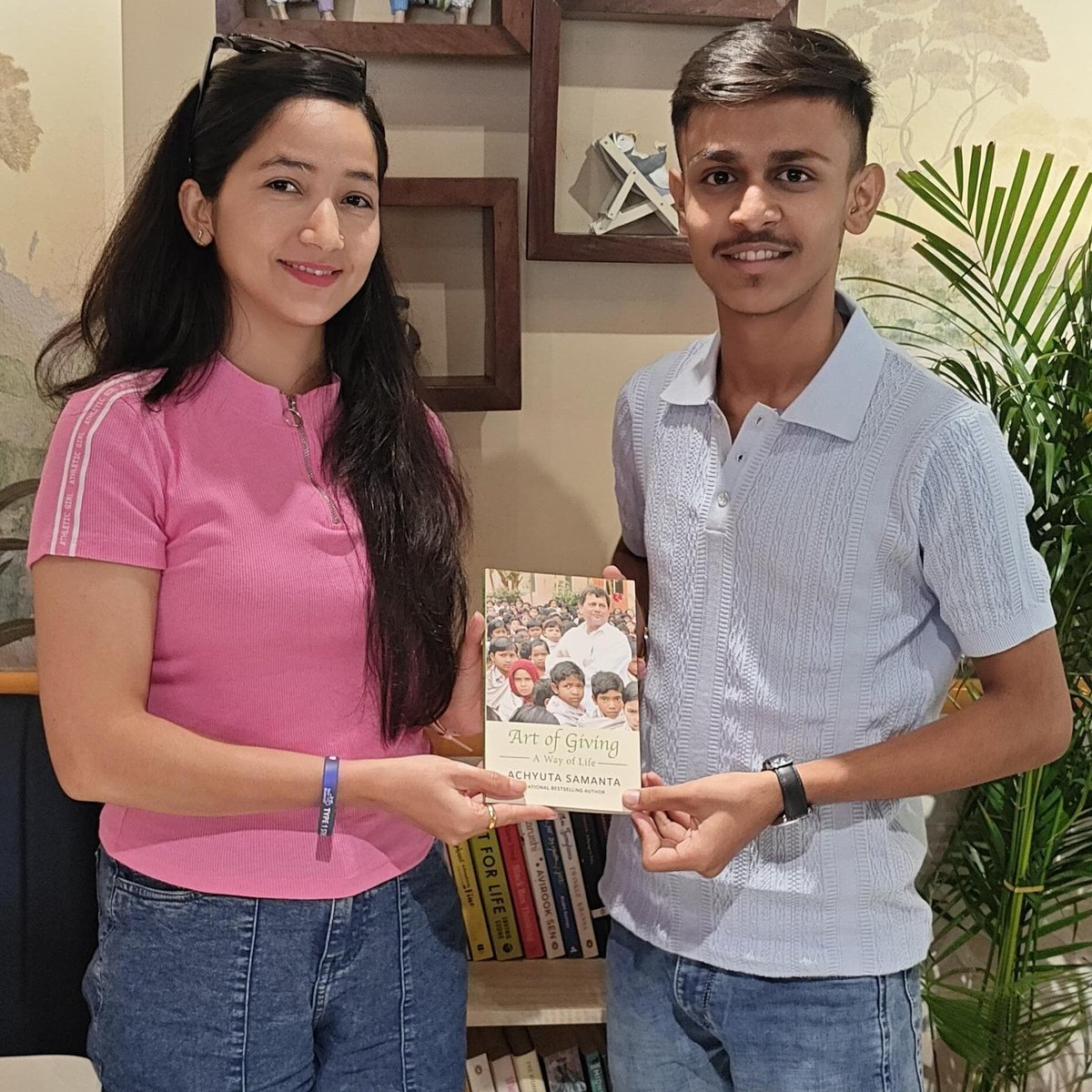 Thankful to Ms. Rekha Negi, Founder of the UDAI Foundation, for embracing the Art of Giving philosophy with an open heart.

Your reflections on the book and the vision of Dr. Achyuta Samanta encourage us to continue this journey of kindness and selfless giving.

#ArtofGiving