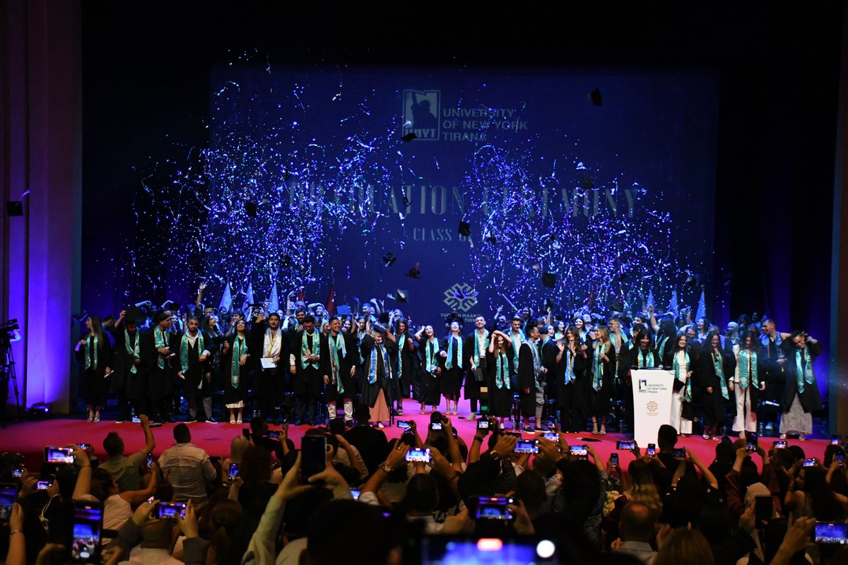 TMV'nin Arnavutluk’taki üniversitesinin mezunları, eğitim süreçlerini "değerli" buluyor.

trtavaz.com.tr/haber/tur/avra…