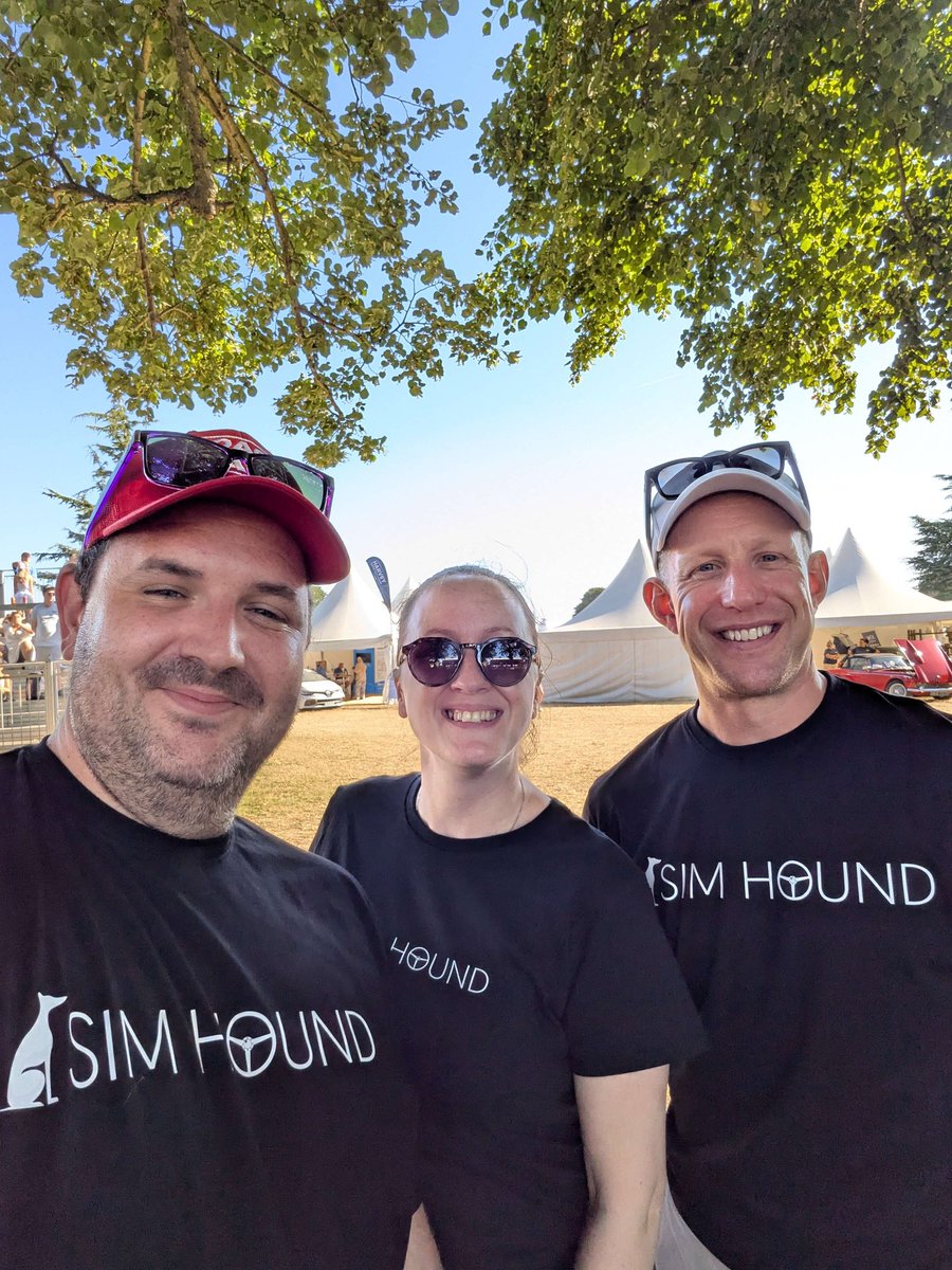 Team oNiD out supporting our partners @simhound this weekend at Goodwood. If you're attending over the weekend drop into the Sim Hound stall, say hi, and try the hill climb on a sim! #FOS