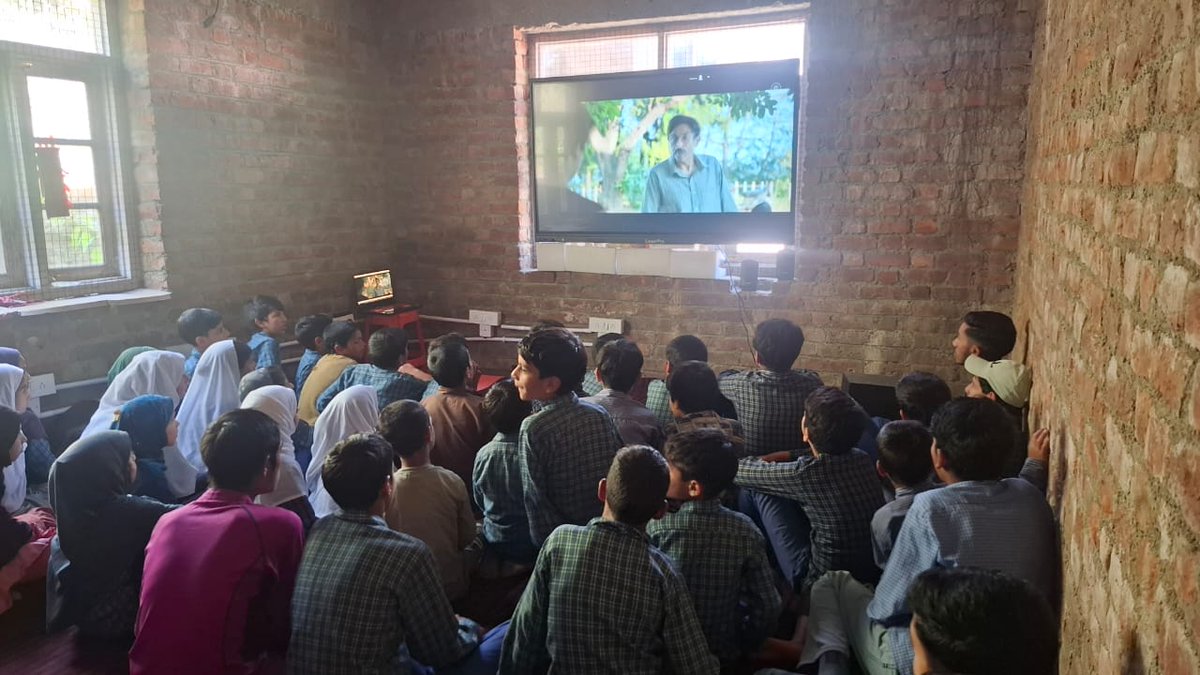 Sentinelofkeran's tweet photo. 🇮🇳 Kargil Vijay Diwas 2025Day 1 at Govt. High School Kundian organised by the iindian Army , Rashtriya Rifle Battalion began with the soul-stirring screening of Shershaah, honouring the legacy of Capt. Vikram Batra (PVC).His bravery continues to ignite the spirit of patriotism in https://t.co/cAyk66QCBn
