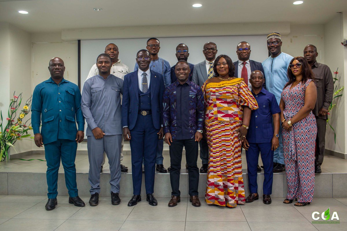 Prof. Samuel Ato Duncan (Honorary Professor of Alfred Nobel University, Ukraine) Chairs Traditional Medicine Practice Council. 

Congratulations Sir. 🎉