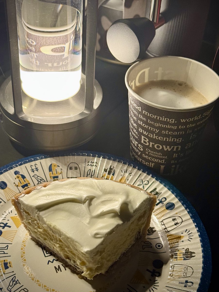 とも (@tomo_solocamp) on Twitter photo ケロダコーシー🐸と
フジコさん&SINさんチーズケーキ🐰
サイコーにウマウマ🐴です✨ ケロダコーシー🐸と
フジコさん&SINさんチーズケーキ🐰
サイコーにウマウマ🐴です✨