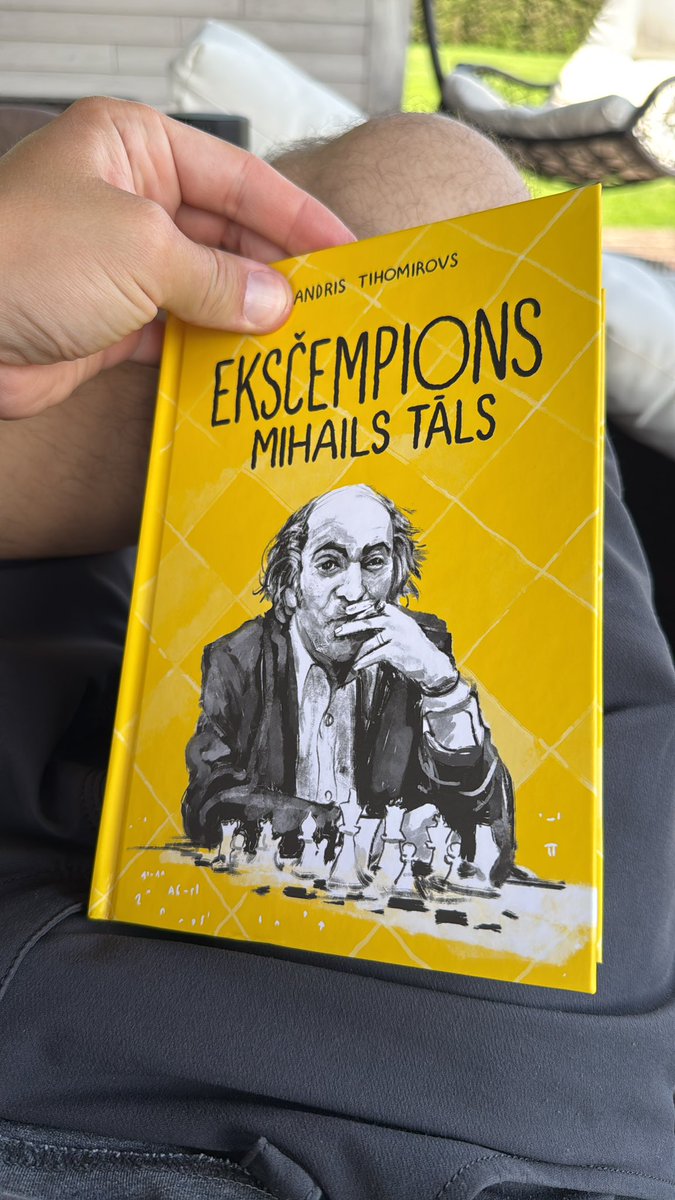 Dziraa's tweet image. Aizraujoša lasāmviela.
Lika atcerēties laikus, kad spēlēju šahu un biju pat Jēkabpils jauniešu čempions (man liekas divas reizes)
*es bildē puika ar džemperi pa vidu.
@atihomirovs