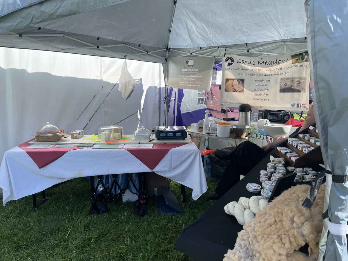 Garlic Meadow tweet media