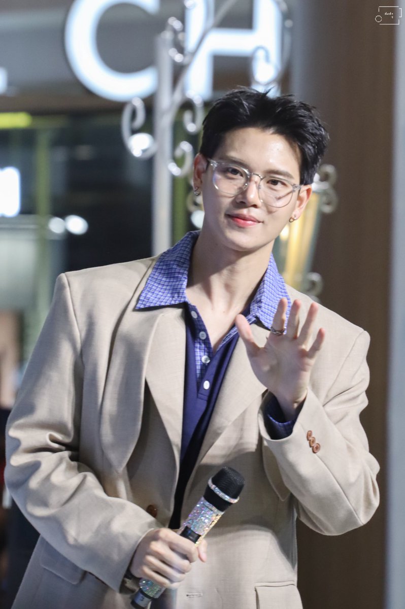 คุณ ᴅᴀᴅᴀ:ʏɪɴ tweet media