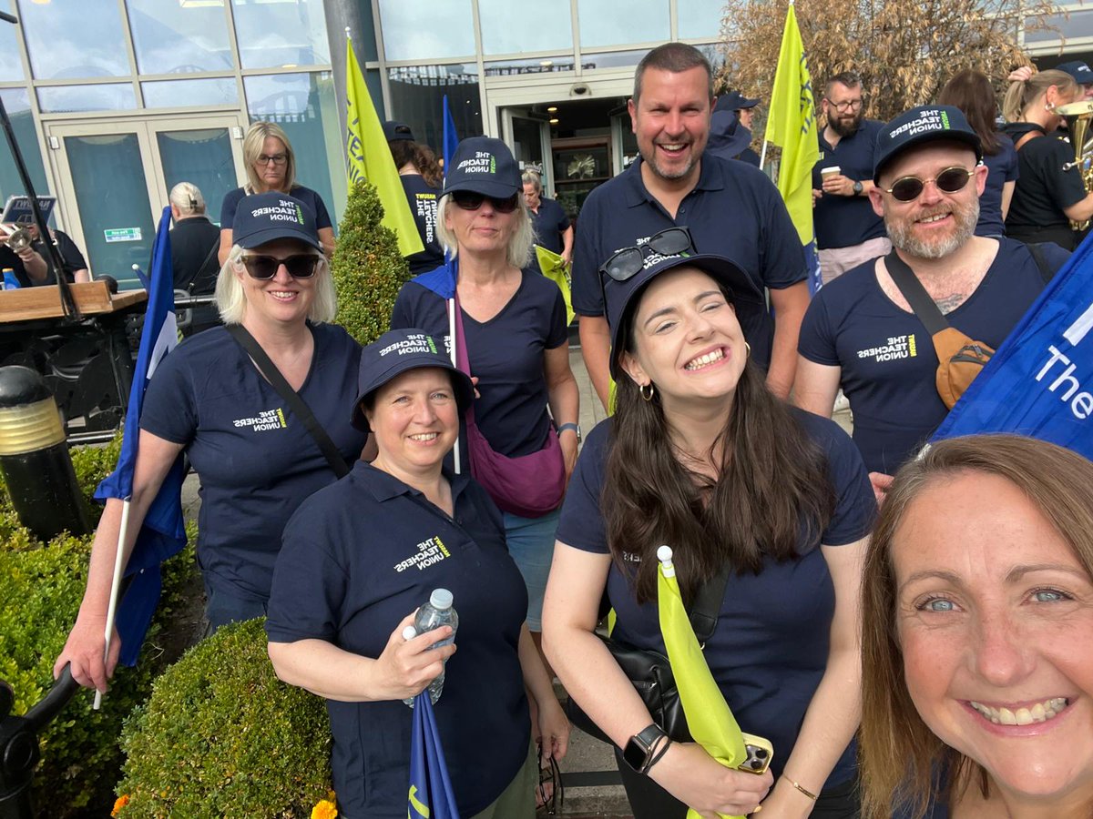 North Tyneside teachers are ready for the Durham Miners Gala 😊✊️