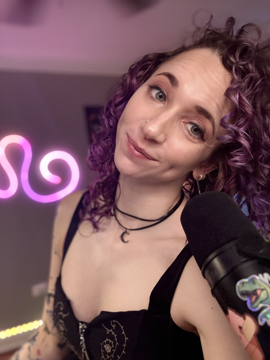 curlybdancer's tweet image. Today I’m trying my first challenge run on stream ever! We are going to do Durge Honor mode in BG3! I’m nervous and excited!!
┆
┆
╰┈➤ˎˊ˗ twitch.tv/curly
╰┈➤ˎˊ˗ youtube.com/@curlybdancer