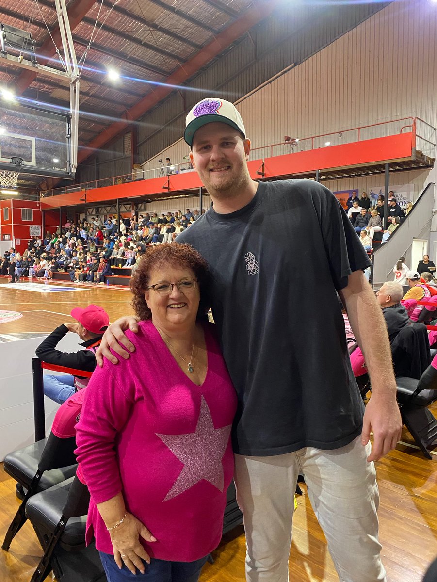 Lord Mayor stoked Harry is home in the Gong! 

NBL1 pink night for McGrath Foundation 

#StrongerLouderTogether