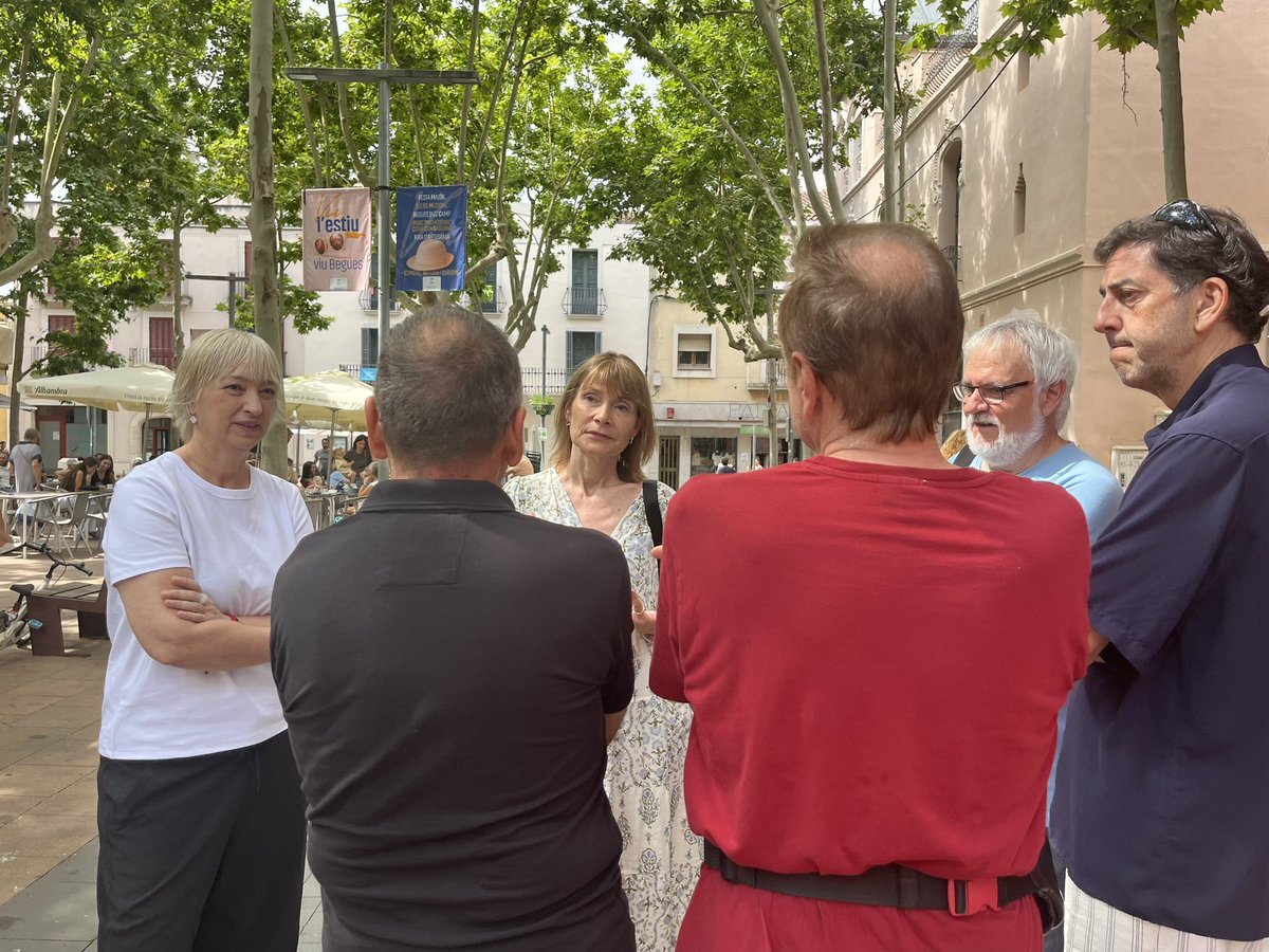 Socialistes PSC/❤ (@socialistes_cat) on Twitter photo “És un orgull compartir espai amb un equip compromès, que treballa des de Begues aprofitant al màxim el suport dels governs socialistes a la Diputació, a l’Àrea Metropolitana, a la Generalitat i al Govern d'Espanya”.
🗣️ <a href="/PSCBegues/">Socialistes de Begues</a> a la visita de la <a href="/LluisaMoretSabi/">Lluïsa Moret Sabidó</a> “És un orgull compartir espai amb un equip compromès, que treballa des de Begues aprofitant al màxim el suport dels governs socialistes a la Diputació, a l’Àrea Metropolitana, a la Generalitat i al Govern d'Espanya”.
🗣️ <a href="/PSCBegues/">Socialistes de Begues</a> a la visita de la <a href="/LluisaMoretSabi/">Lluïsa Moret Sabidó</a>