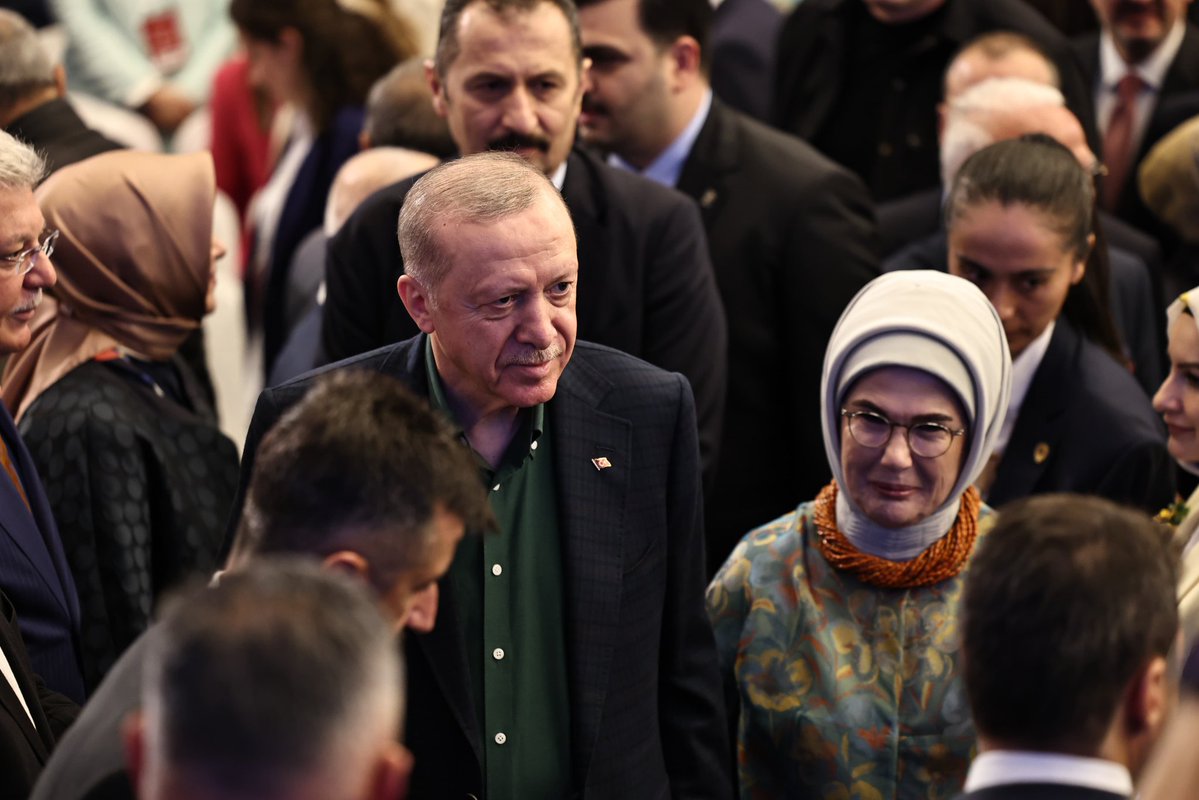 Yusuf İBİŞ (@avyusufibis) on Twitter photo 📍32. İstişare ve Değerlendirme Toplantımızdayız🙋🏻♂️
“Milletin Gücüyle Sınırları Aşan Liderlik” 💪🏻
Cumhurbaşkanımız Sayın <a href="/RTErdogan/">Recep Tayyip Erdoğan</a>'ın tarihi açılış hitaplarıyla, üç gün boyunca dolu dolu geçireceğimiz İstişare ve Değerlendirme Toplantımıza başladık.
Toplantı sürecimiz boyunca; 📍32. İstişare ve Değerlendirme Toplantımızdayız🙋🏻♂️
“Milletin Gücüyle Sınırları Aşan Liderlik” 💪🏻
Cumhurbaşkanımız Sayın <a href="/RTErdogan/">Recep Tayyip Erdoğan</a>'ın tarihi açılış hitaplarıyla, üç gün boyunca dolu dolu geçireceğimiz İstişare ve Değerlendirme Toplantımıza başladık.
Toplantı sürecimiz boyunca;