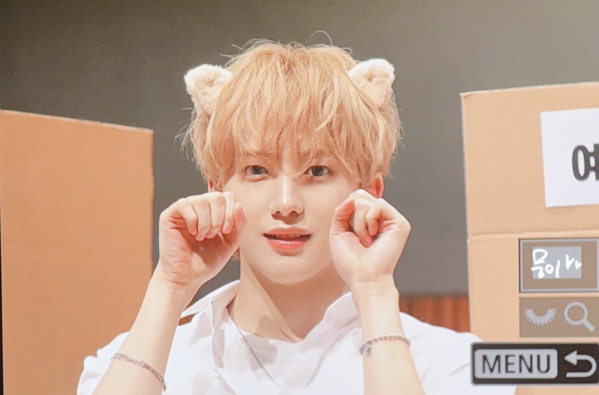 250712 이고양이제가키우겠ㅅ습니다😻😻
#싸이커스 #xikers #민재 #MINJAE