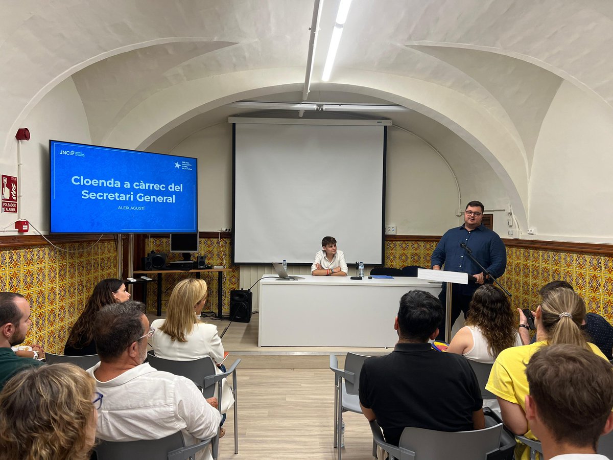 🙌🏼 La @jncatalunya compta amb una estelada nova amb la refundació de la JNC a l’Alt Camp

Avui el país suma un nou grup de joves compromesos amb Catalunya. 💙
